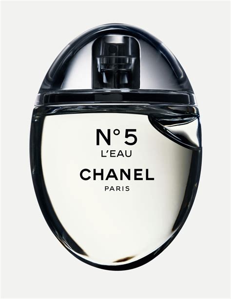 5 gocce di chanel|Il Flacone .